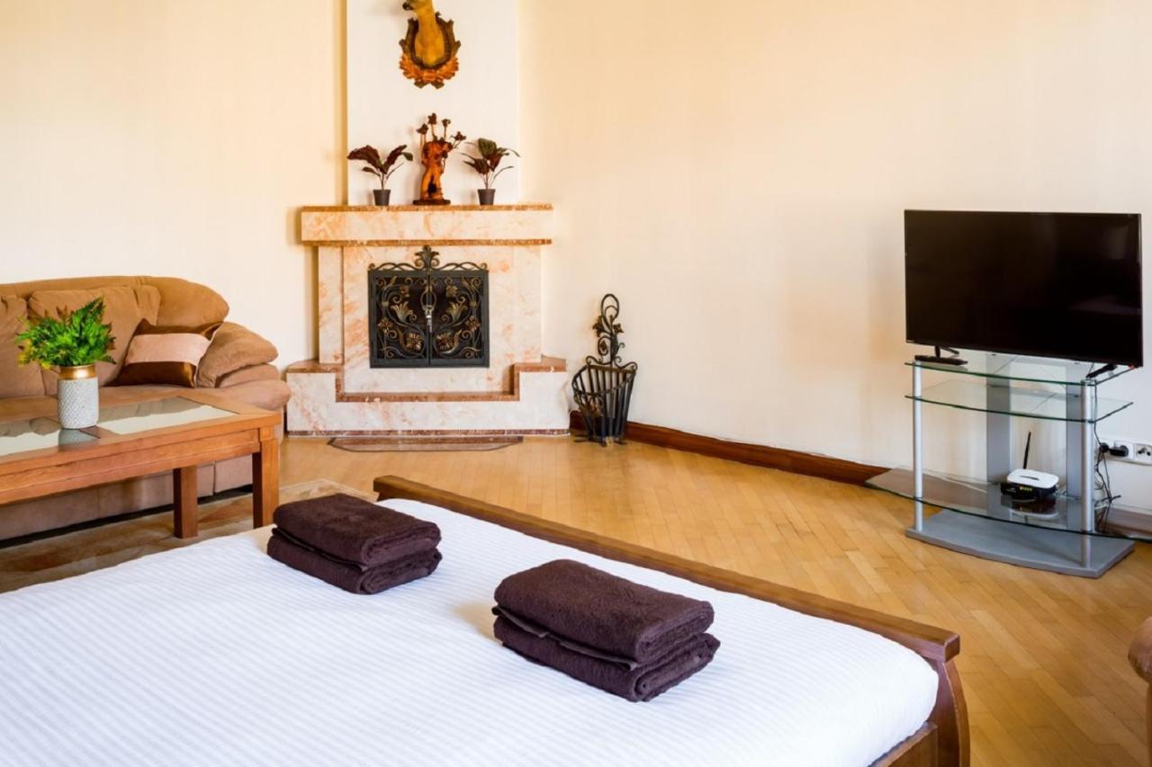 Alfa Apartments Ivana Franka Lviv Eksteriør billede